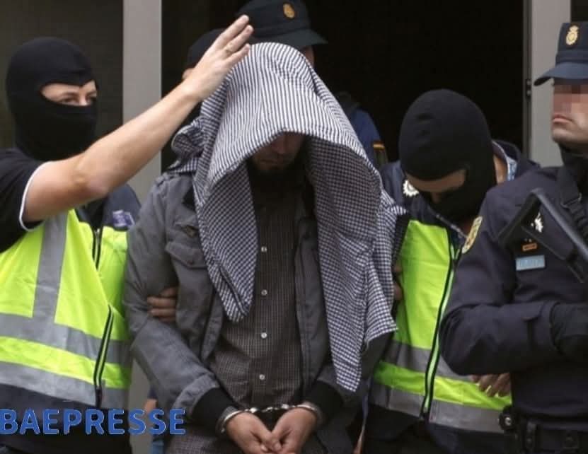 إسبانيا: اعتقال مشتبه به في بارسلونة بتهمة صناعة سموم لصالح “داعش”