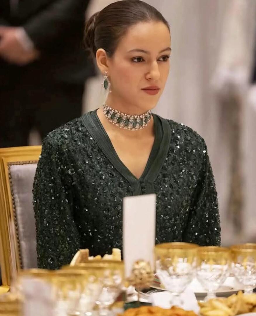 الأسرة الملكية والشعب المغربي يحتفلون بالذكرى الثامنة عشرة لميلاد صاحبة السمو الملكي الأميرة الجليلة للا خديجة