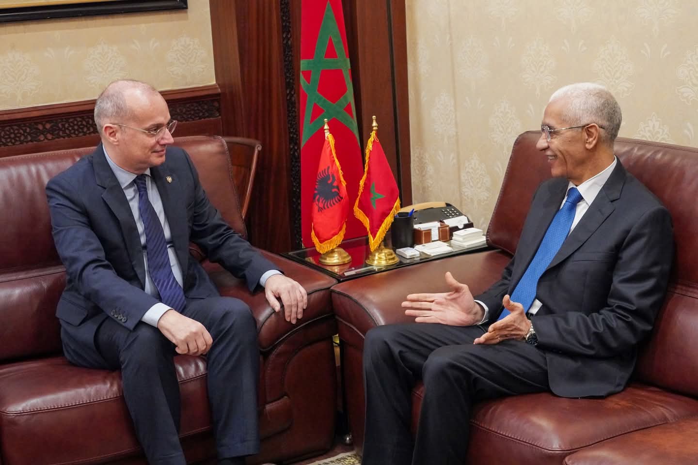 في مباحثات رئيس مجلس النواب ووزير أوروبا والشؤون الخارجية لجمهورية ألبانيا: التأكيد على أهمية التعاون البرلماني للدفاع عن المصالح المشتركة للبلدين