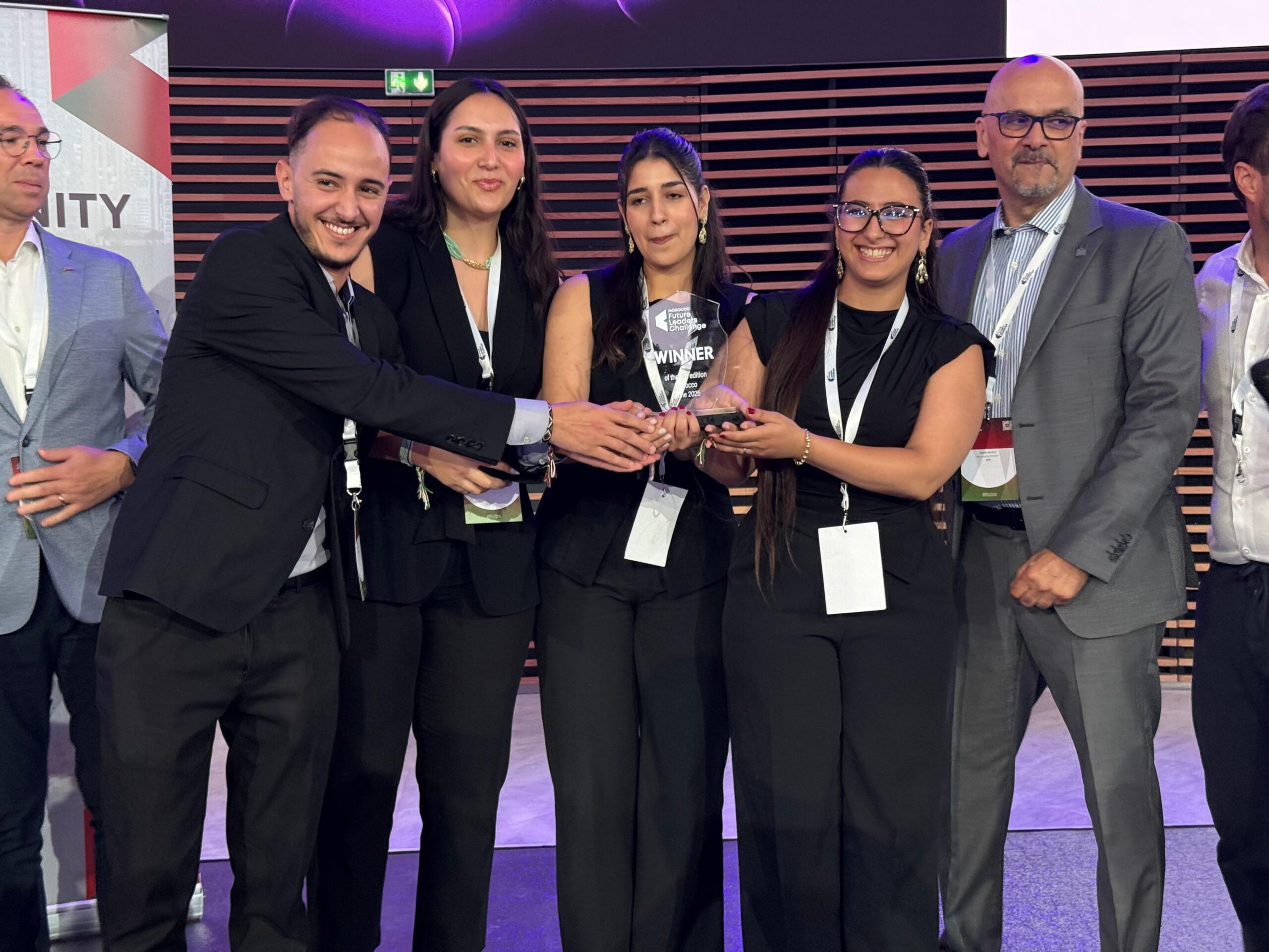 الجامعة الدولية بأكادير تصنع الحدث بتتويجها بالنسخة المغربية من “تحدي القادة المستقبليين”