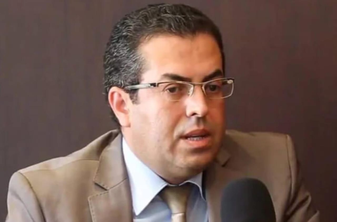 عمر الذهبي يستعيد حريته بعد تسوية ودية في قضايا شيكات