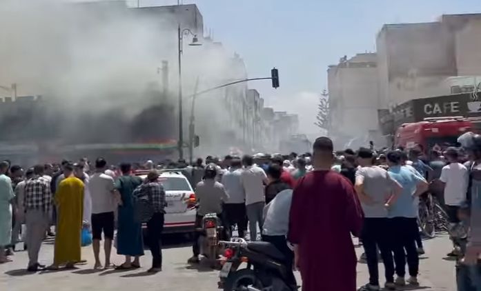 حريق بمطعم للوجبات السريعة يستنفر السلطات وسط إمزورن بإقليم الحسيمة